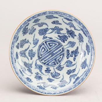 A blue and white tazza, Qing dynasty, 19th Century.