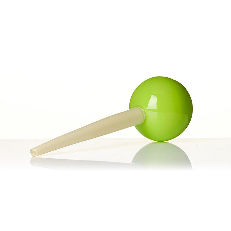 Gunnel Sahlin, flaska, Pilchuck Glass School, Seattle, 1995, blåst av Dante Marioni.