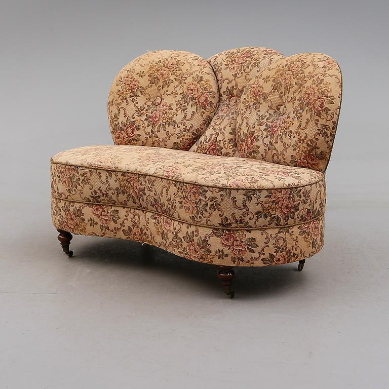 SOFFA, omkring år 1900.