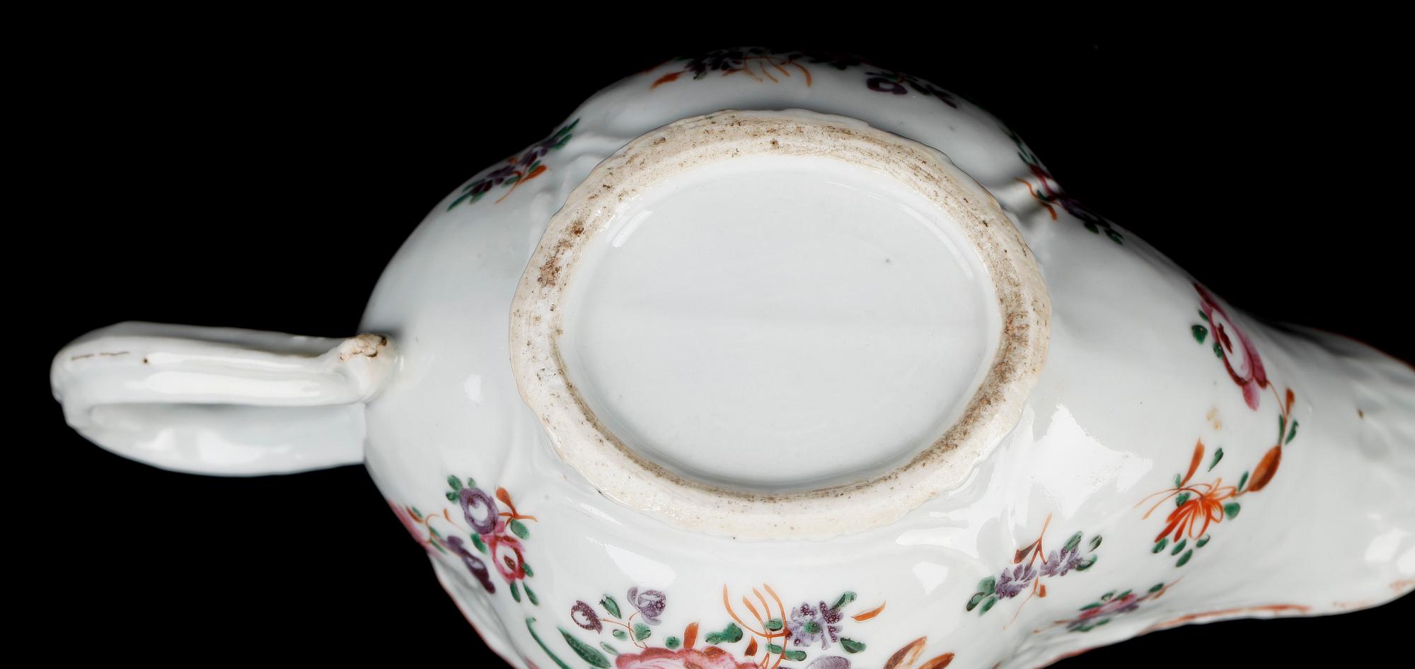 GRÄDDKANNA, kompaniporslin. Qing dynastin, Qianlong (1736-1796).