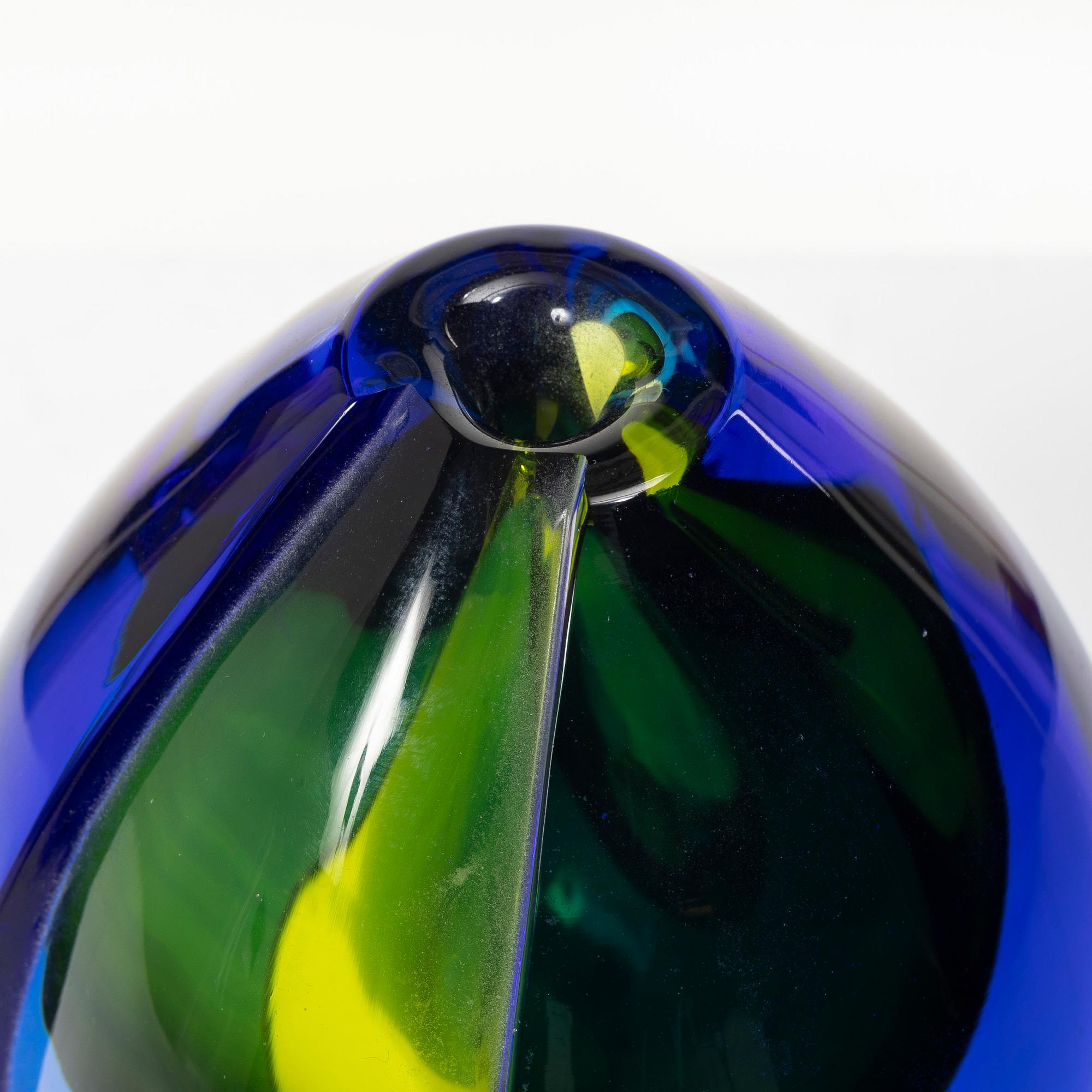 Erika Lagerbielke, sculpture/vase, Orrefors Expo, 1996, signed.