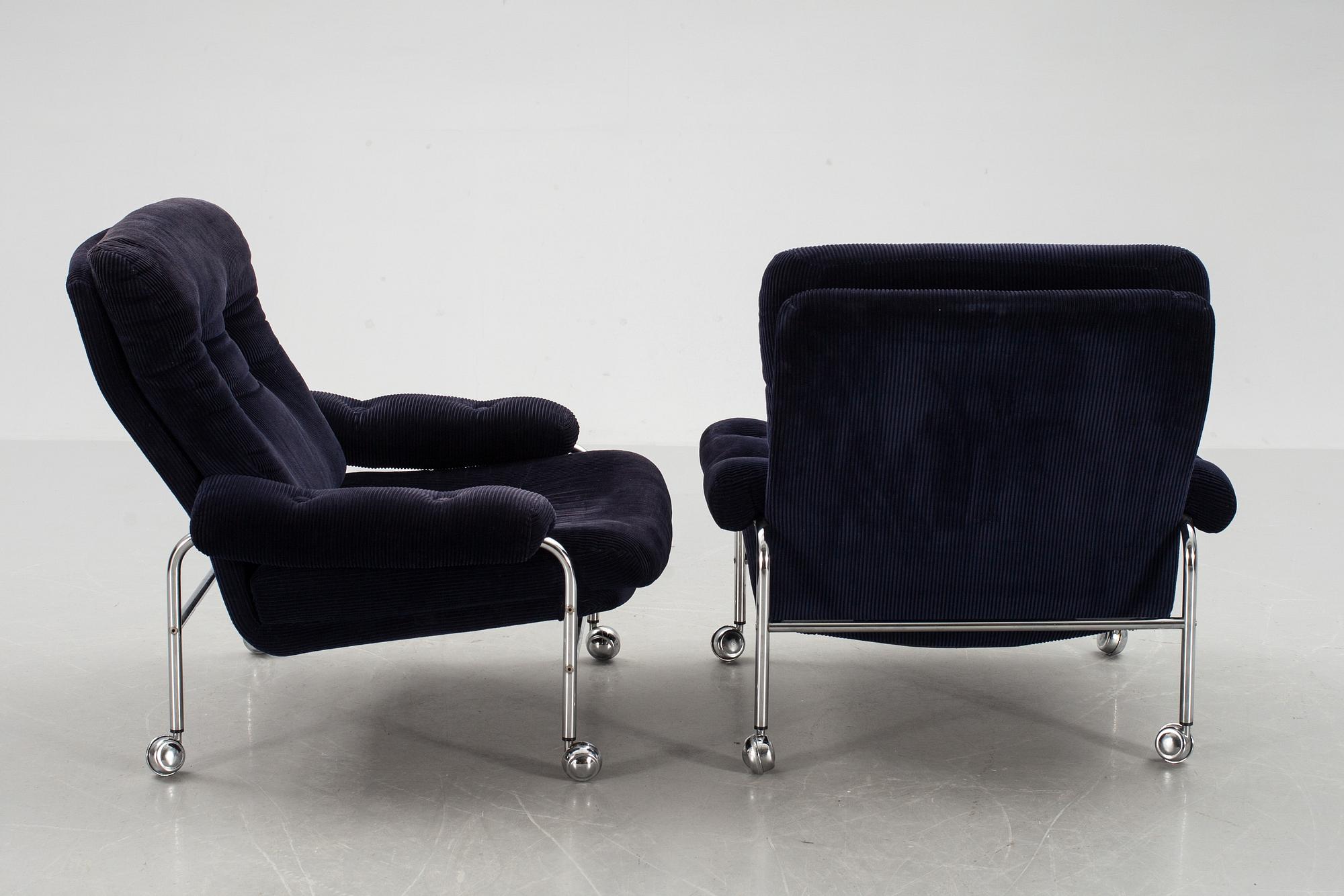 FÅTÖLJER, ett par, 1970-tal.