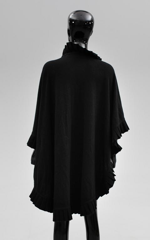 CAPE, Raffaella Curiel, Milan.