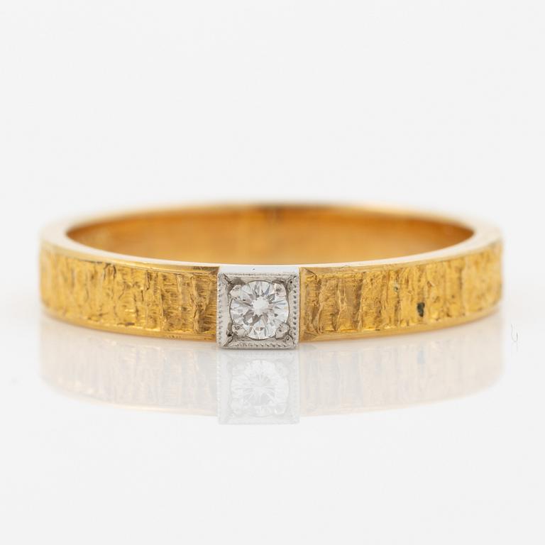Lapponia, ring 18K gold set with a round brilliant-cut diamond, Finland 1978.