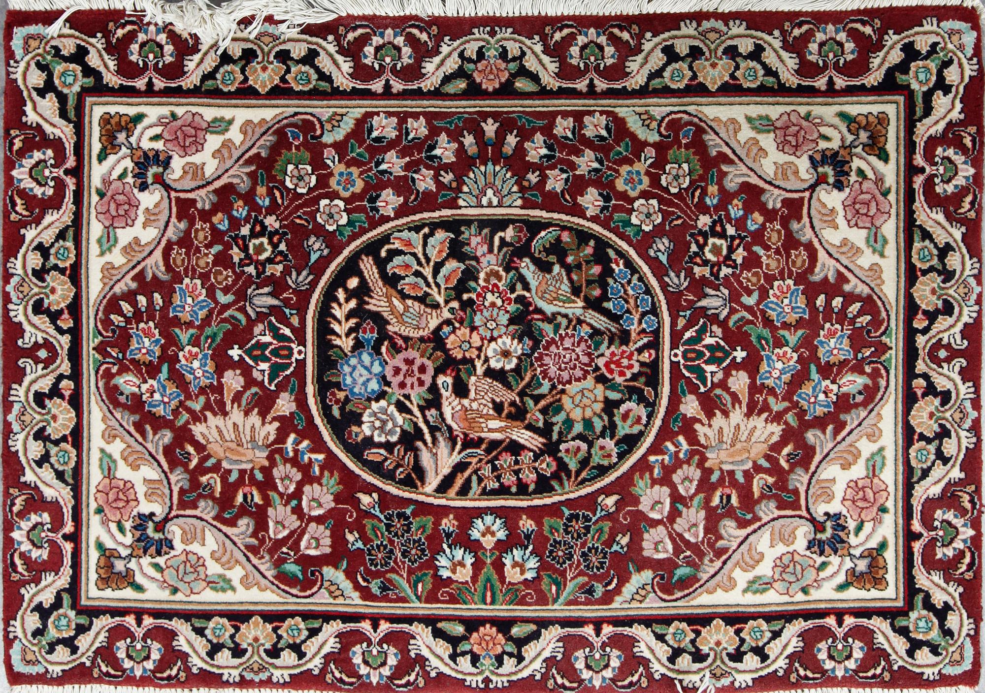 MATTA, sannolikt Pakistan. Ca 65 x 94.