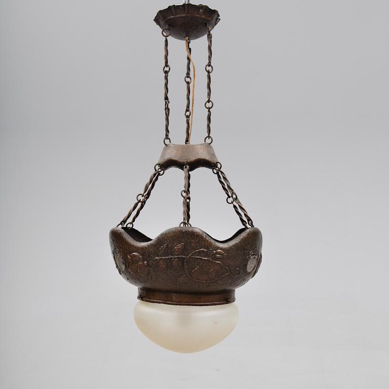 TAKLAMPA, 1900-talets första hälft.