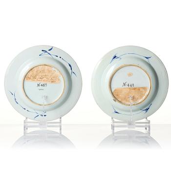 A pair of blue and white plates, Qing dynasty, early 18th centruy. With Johanneum mark M:483.