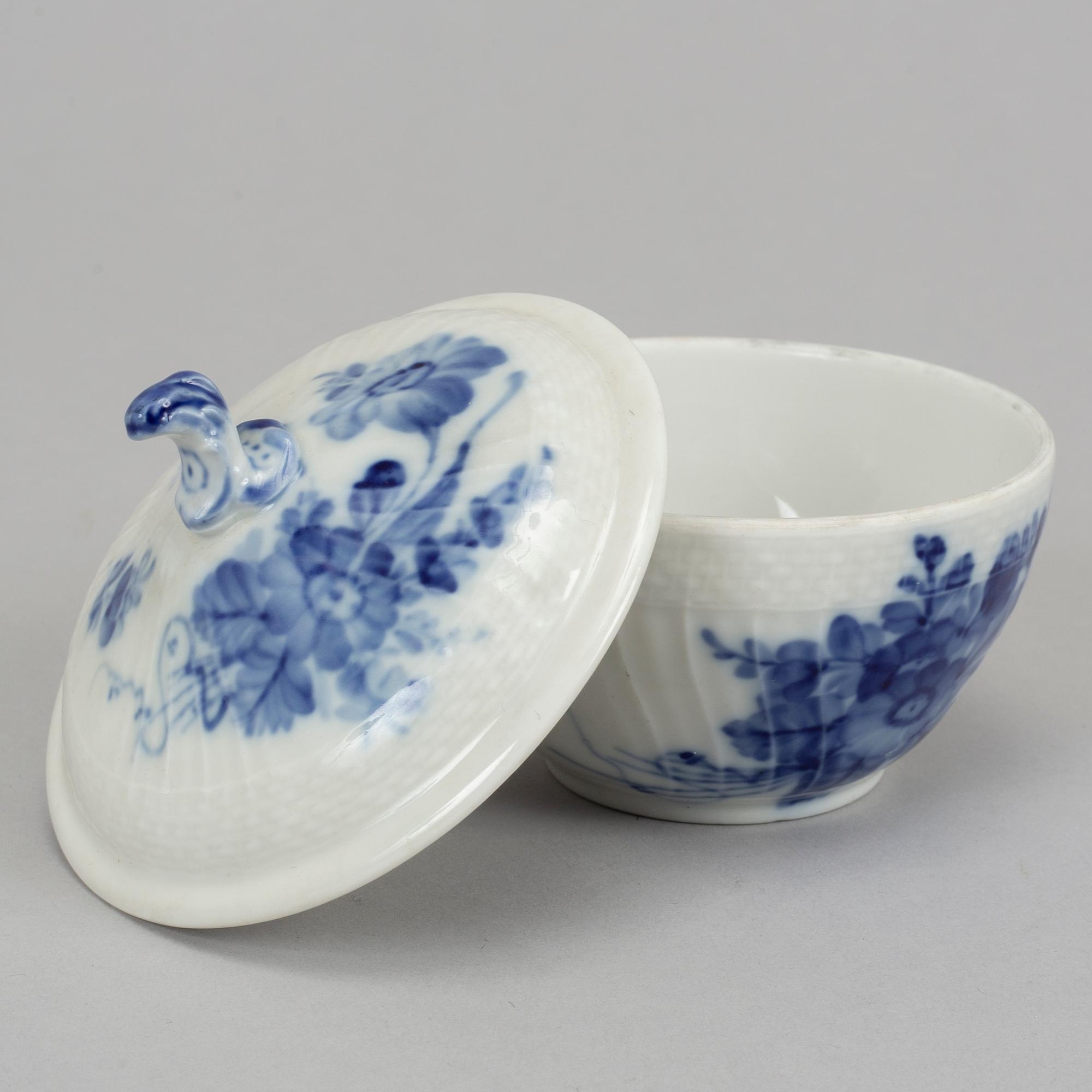 Royal Copenhagen, a part 'Blå Blomst' coffee service, Denmark (26 pieces).