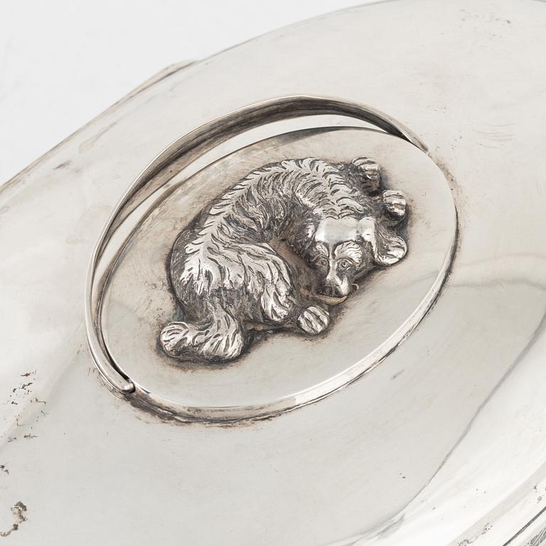 Anders Emanuel Blomquist, sockerskrin, silver, Vadstena 1825. Empire.