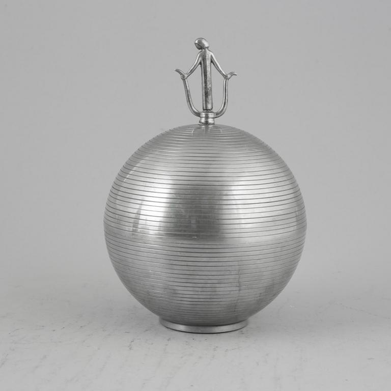 Sylvia Stave, a pewter bowl with cover for C.G. Hallberg, Stockholm, Sweden 1933.