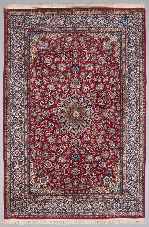 MATTA, old, Isfahan, ca 350 x 232 cm.