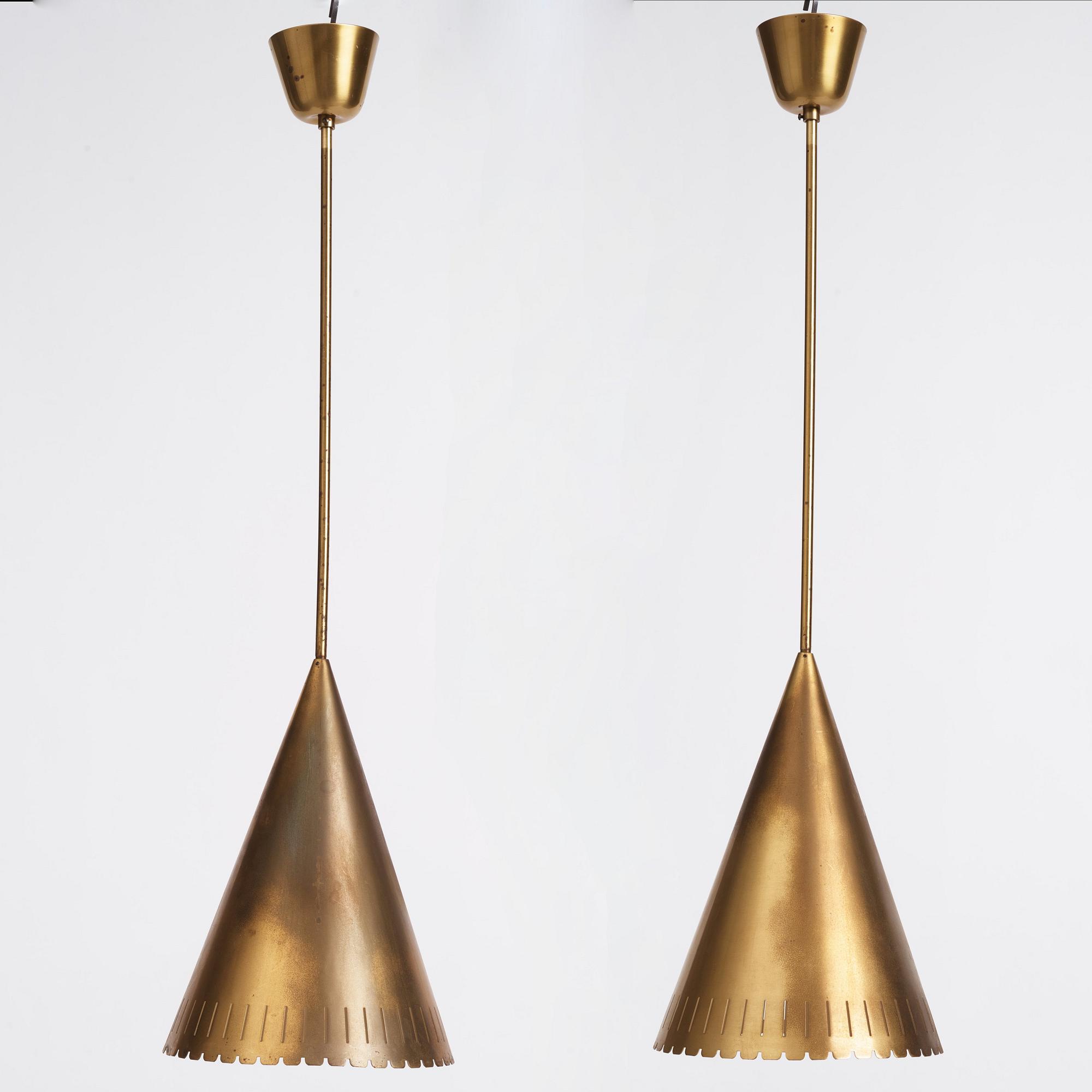 Harald Notini, taklampor, ett par, modell "11773", Arvid Böhlmarks Lampfabrik, Stockholm 1940-50-tal.