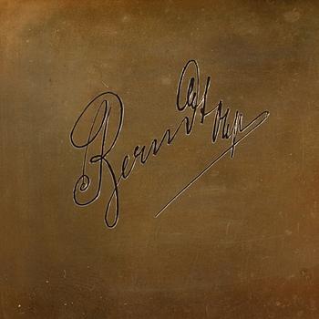 CIGARETTETUI, silver samt emalj, Tyskland, 1900-tal. Vikt ca 150 gram,