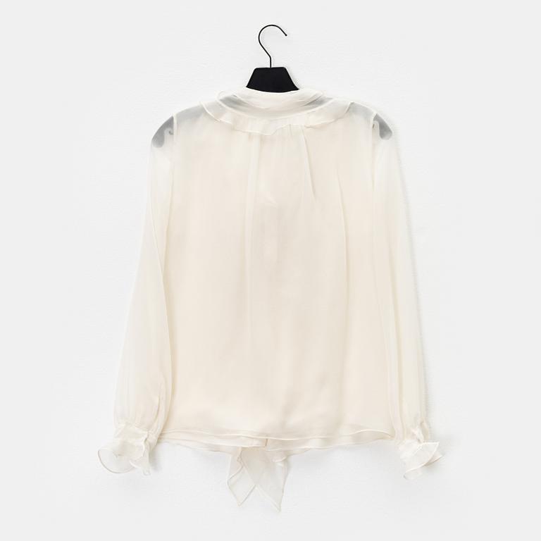 Oscar de la Renta, a silk blouse, size 2.