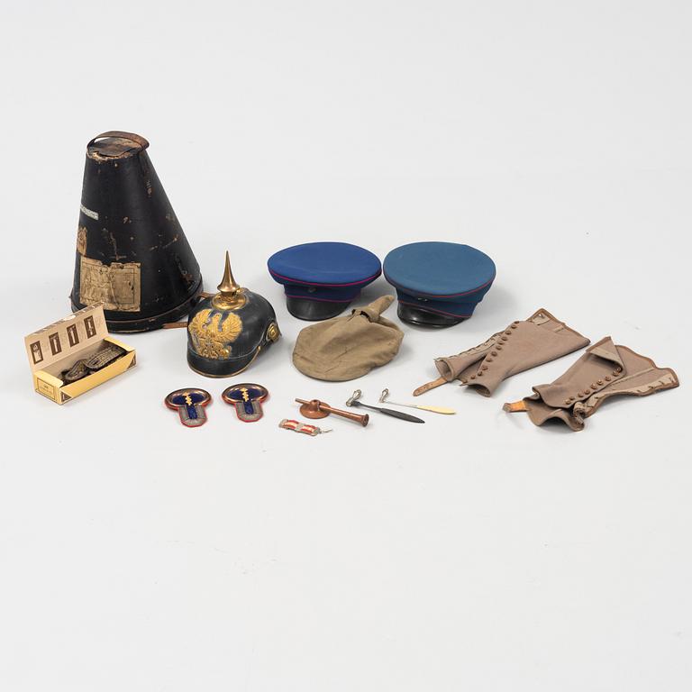 A lot with uniforms parts for German WWI medical officer.