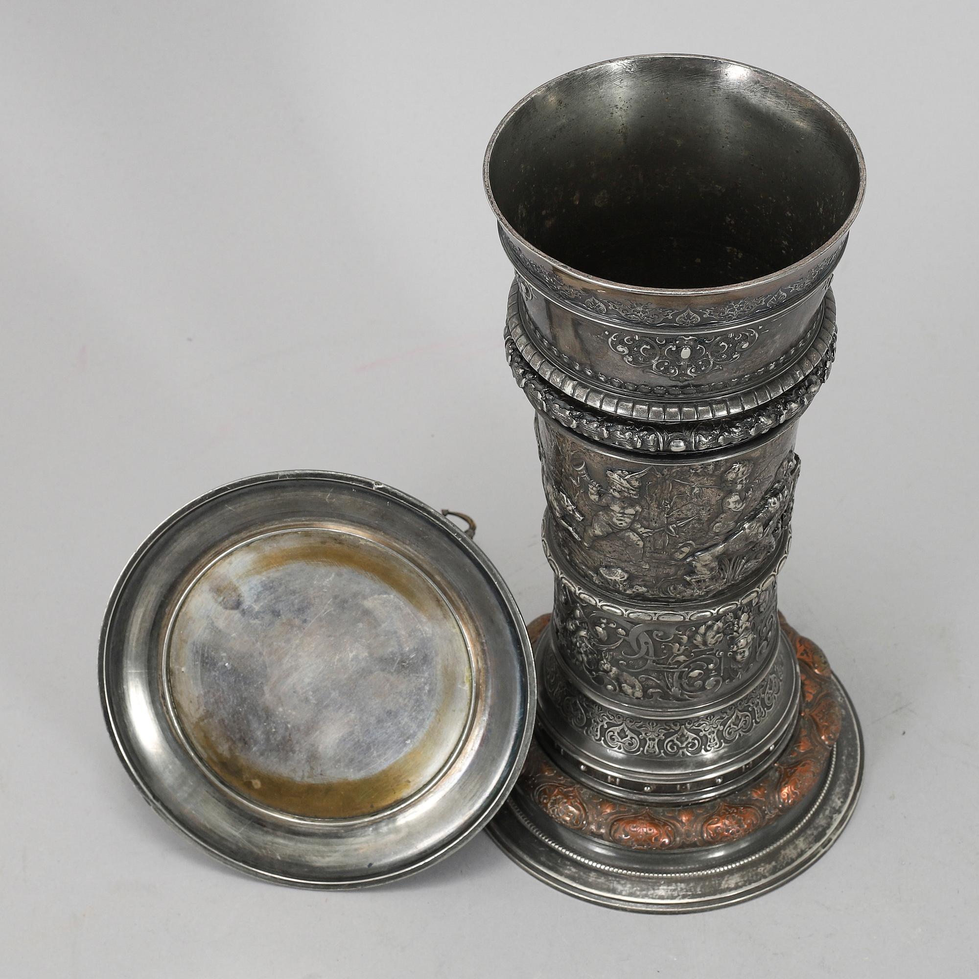 A silver plated cup with lid, WMFB (Würtembergische Metallwarenfabrik), late 19th century.