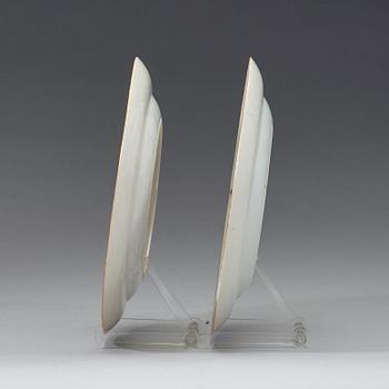 A pair of plates, Qing dynasty, 19th century.