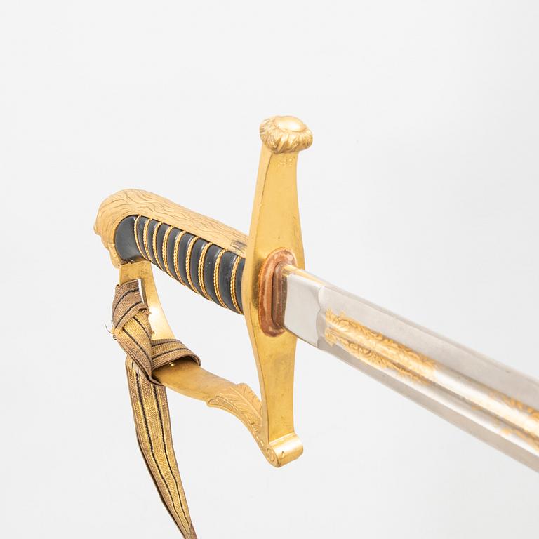 A Swedish infantry officer's sabre, 1899 pattern, with scabbard.