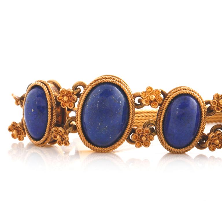 A lapis lazuli bracelet.