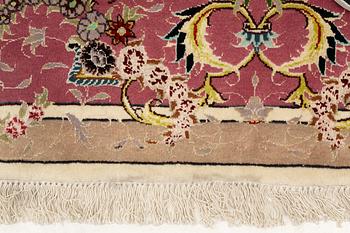 Rug, Tabriz, approx. 290 x 190 cm.