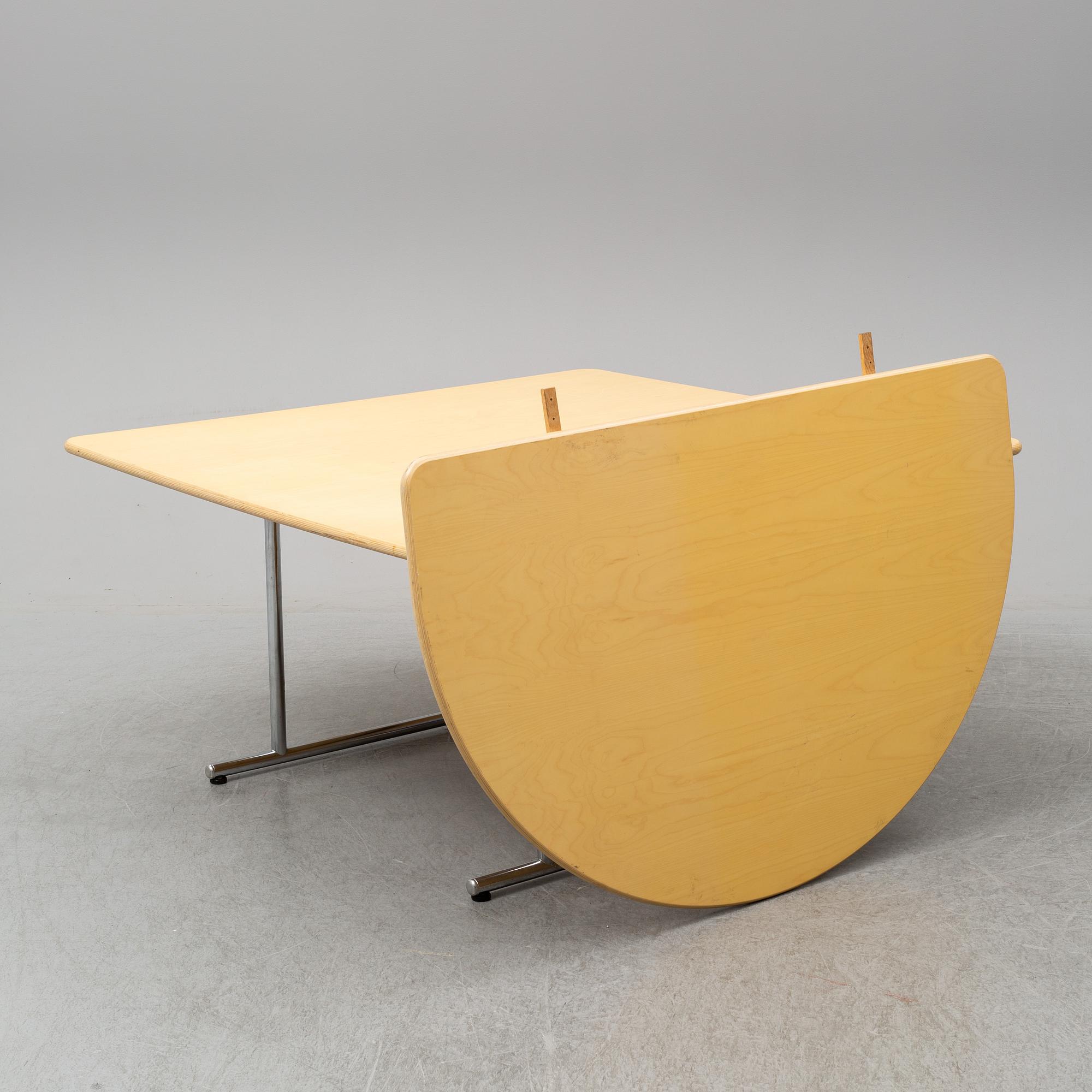 YRJÖ KUKKAPURO, bord, Avarte, Finland, 1980-tal.