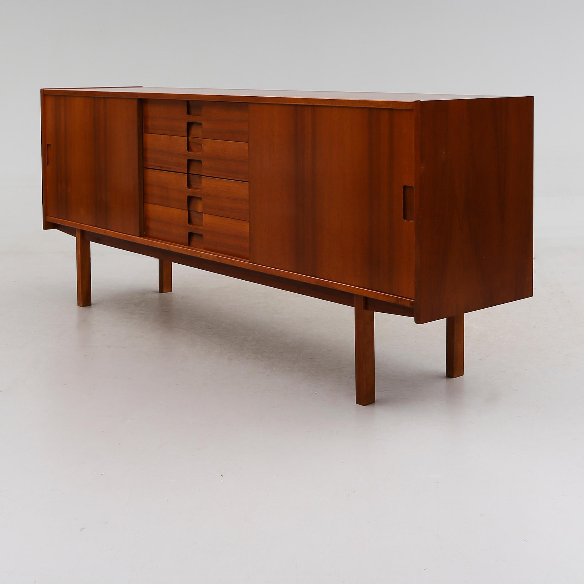 SIDEBOARD, 1900-talets andra hälft.