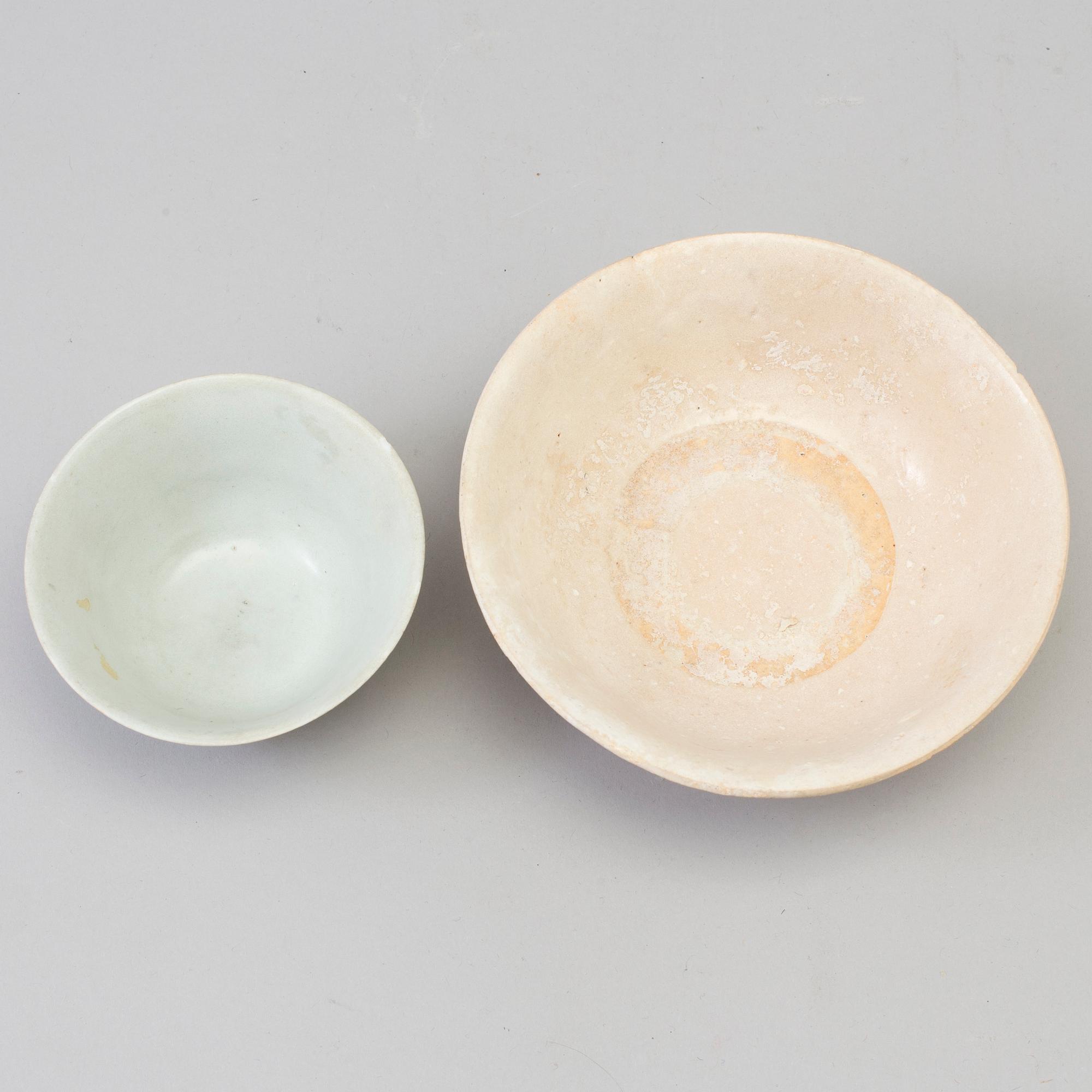 Two blue and white bowls, Ming dynasty (1368-1644).