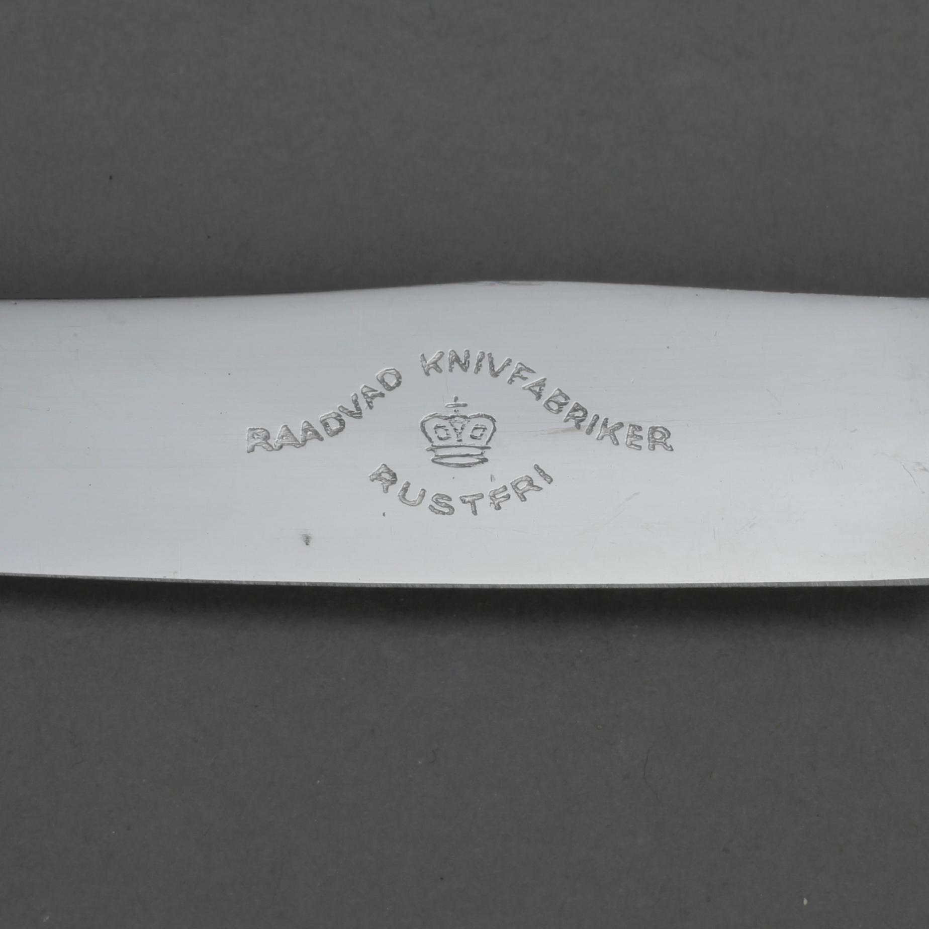 BESTICKSERVIS, 84 delar, silver, svenska importstämplar, 1900-tal. Vikt ca 1893g.