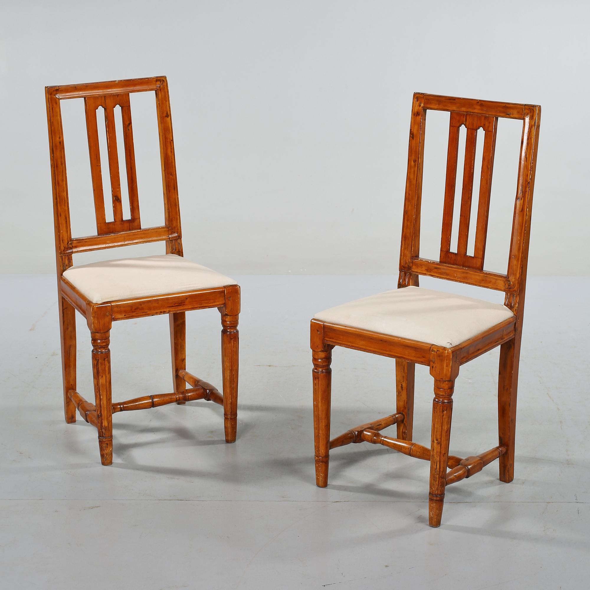 STOLAR, 2 st, sengustavianska, 1800-talets första hälft.