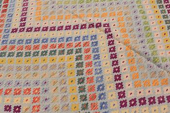 A Kelim carpet, 300 x 196 cm.