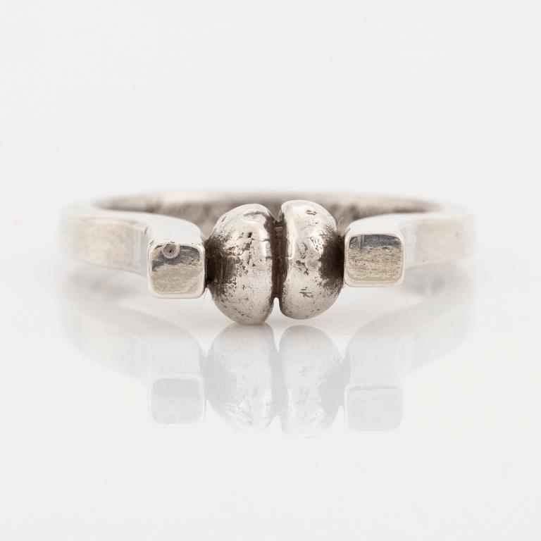 Victor Mossberg, ring, silver.