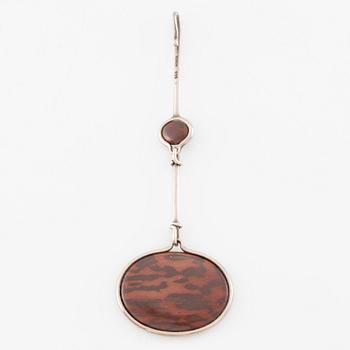 Vivianna Torun Bülow-Hübe, hänge, sterlingsilver och jaspis, Jakarta.