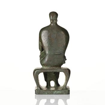 Henry Moore, "Seated figure".