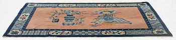 A Chinese rug, approx. 130 x 200 cm.