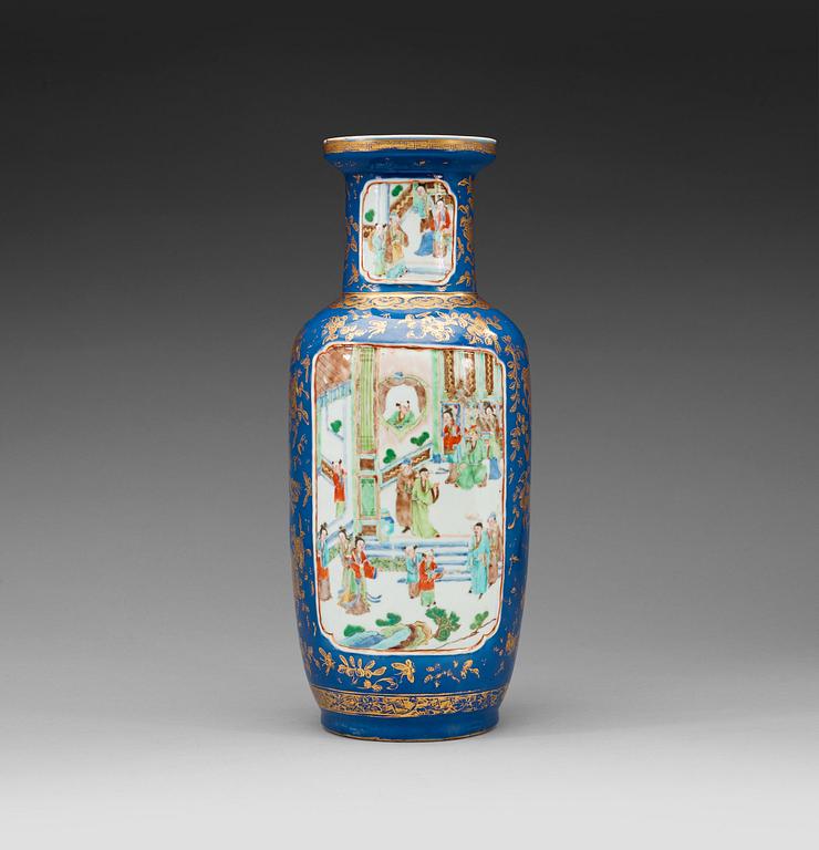 A powder blue and famille rose vases, late Qing dynasty (1644-1912).