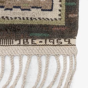 Märta Måås-Fjetterström, matta, "Örtagården", flossa, ca 352 x 256 cm, signerad AB MMF JBE 1952.