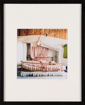 Jeanne Fredac, fotografi, signerad och daterad 2014, numrerad 40/80.