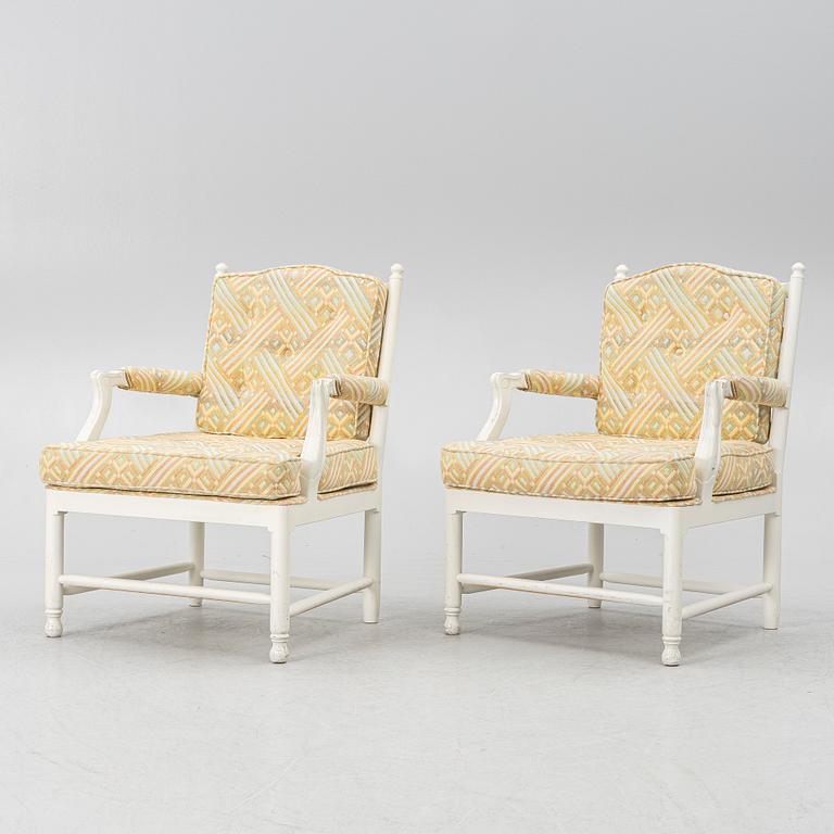 Karmstolar, ett par, sk. Gripsholmsmodell, sent 1900-tal.