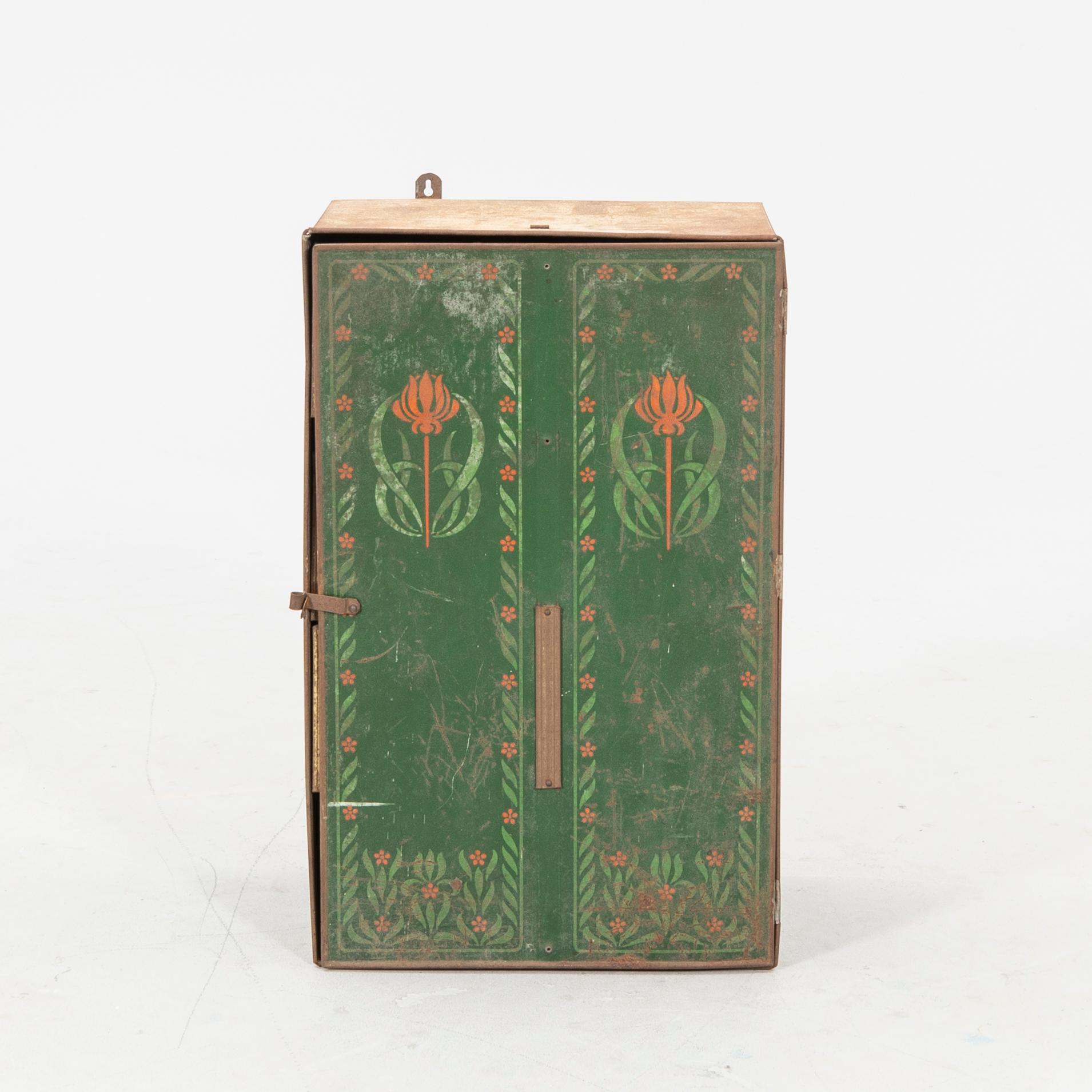 Plåtskåp "Thule" tidigt 1900-tal målad plåt.