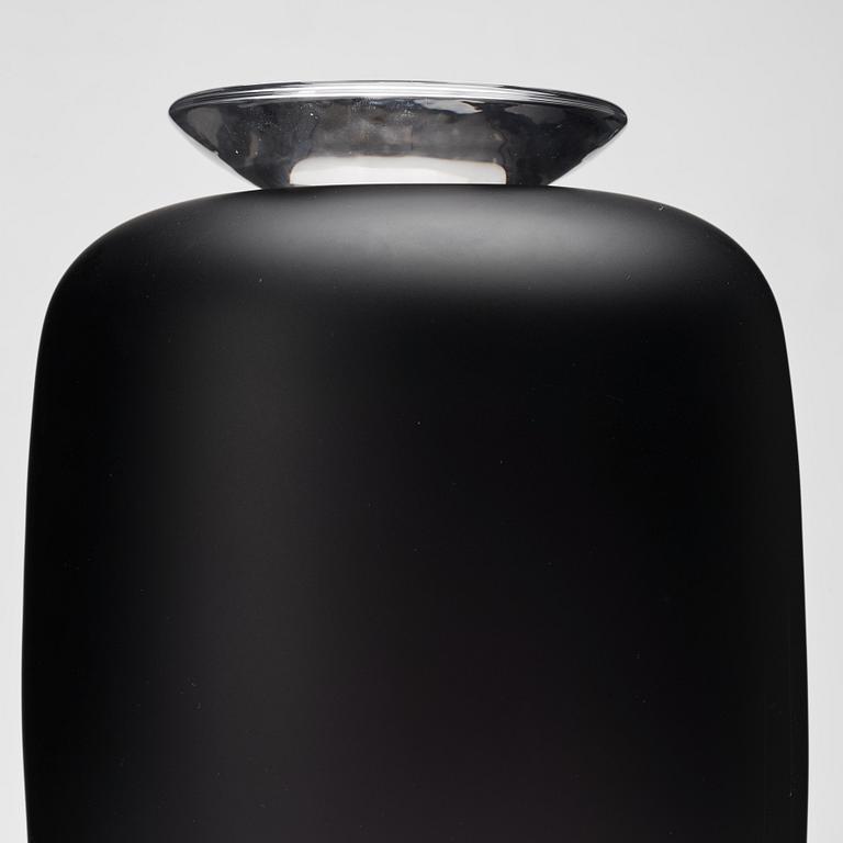 Anne Nilsson, a glass vase with cover, Kosta Boda, Sweden, limited ed 2/30.