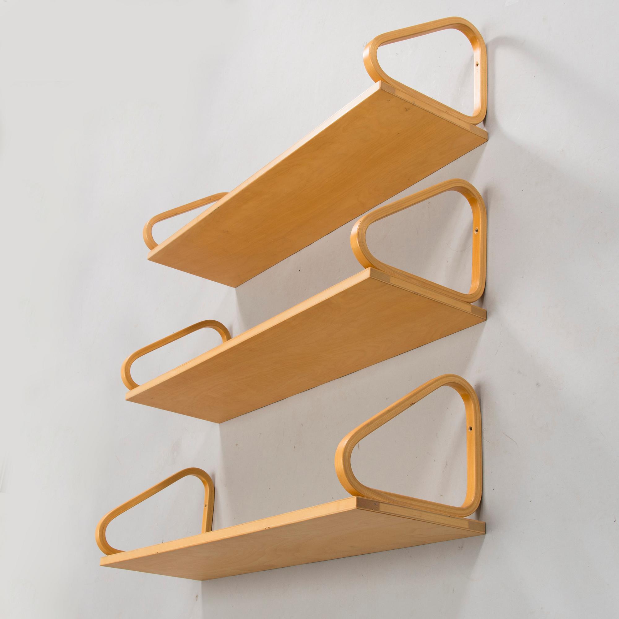 Alvar Aalto, hyllor, 3 st, modell 112B, Artek, 1900-talets slut.