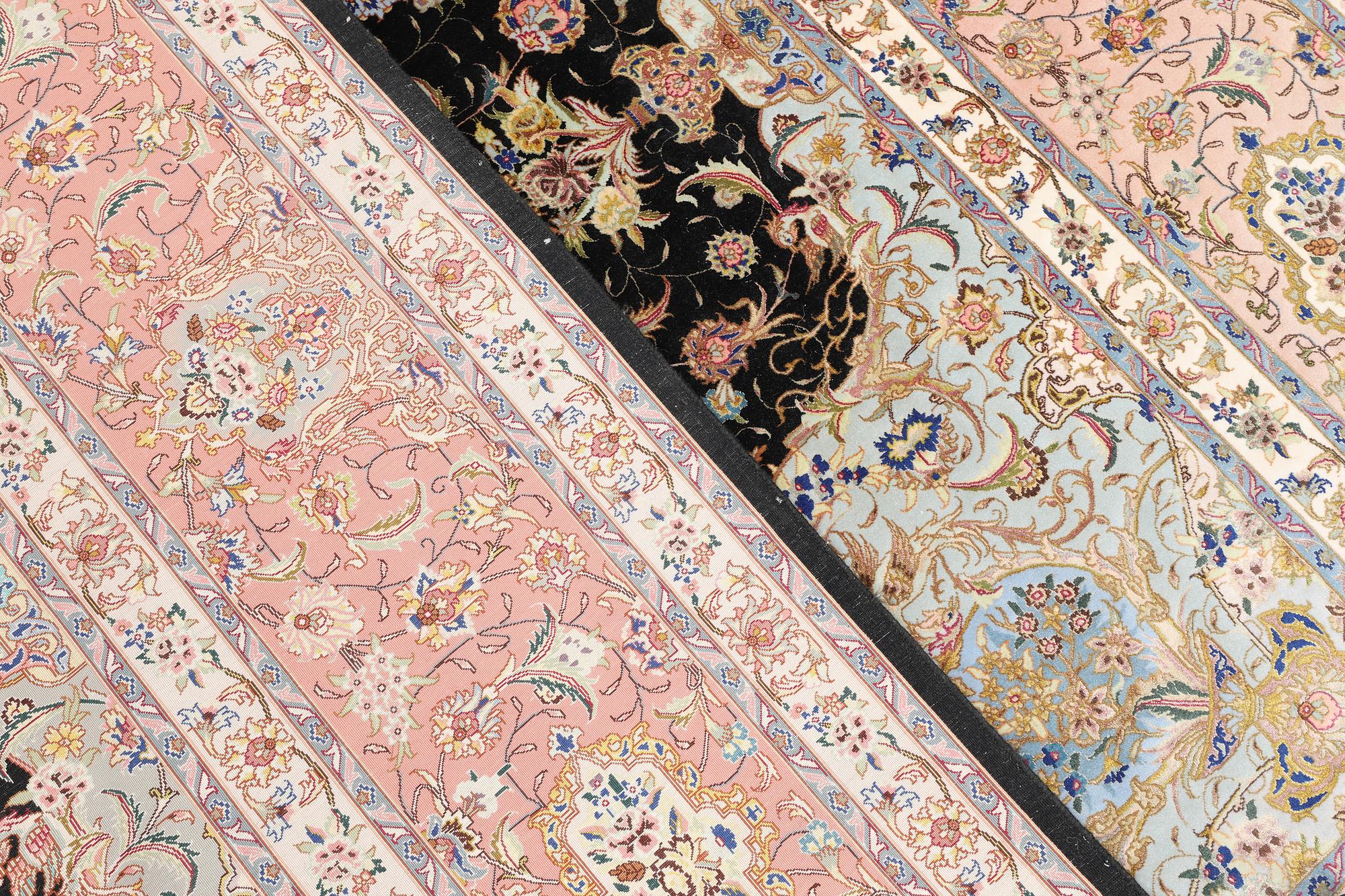 Matta, Täbris, part silk, s.k. 70 Radj, ca 350 x 250 cm.