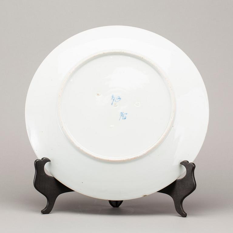 A PORCELAIN PLATE, Japan, early 20th Century.