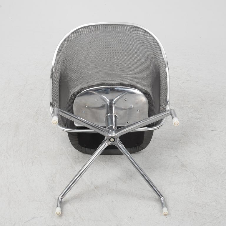 Antonio Citterio, chair, "Iuta", B&B Italia.