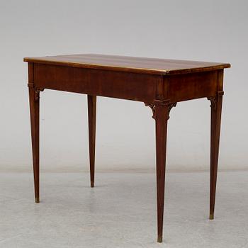 An early 19th Century late Gustavian mahogany writing desk.