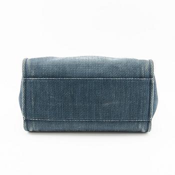 Chanel, väska, "Deauville", 2020.