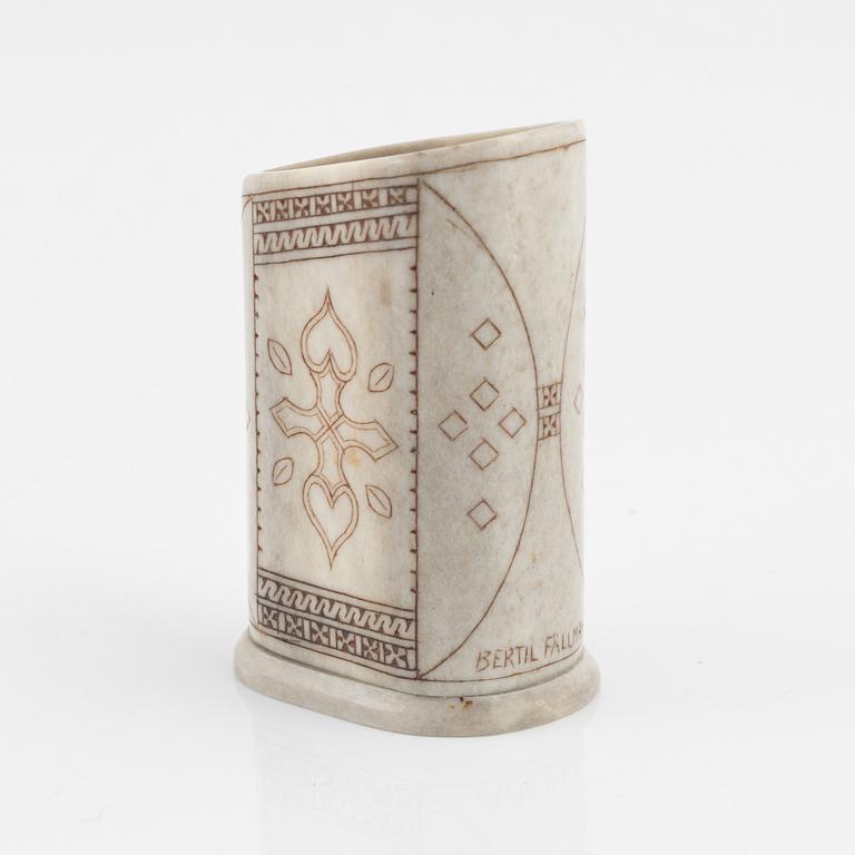 A reindeer horn container by Bertil Fällman, signed.