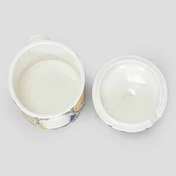 Birger Kaipiainen, a set of two porcelain serving dishes, Arabia Finland.