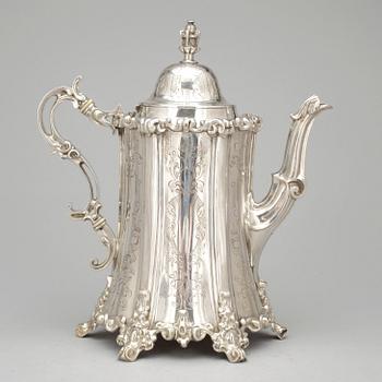 KAFFEKANNA, silver, Gustaf Möllenborg Féron, Stockholm, 1851. Vikt: 1048 gram.