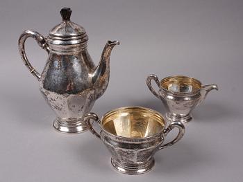 KAFFESERVIS, 3 delar, silver. CG Hallberg 1923. Tot vikt ca 900 gram.